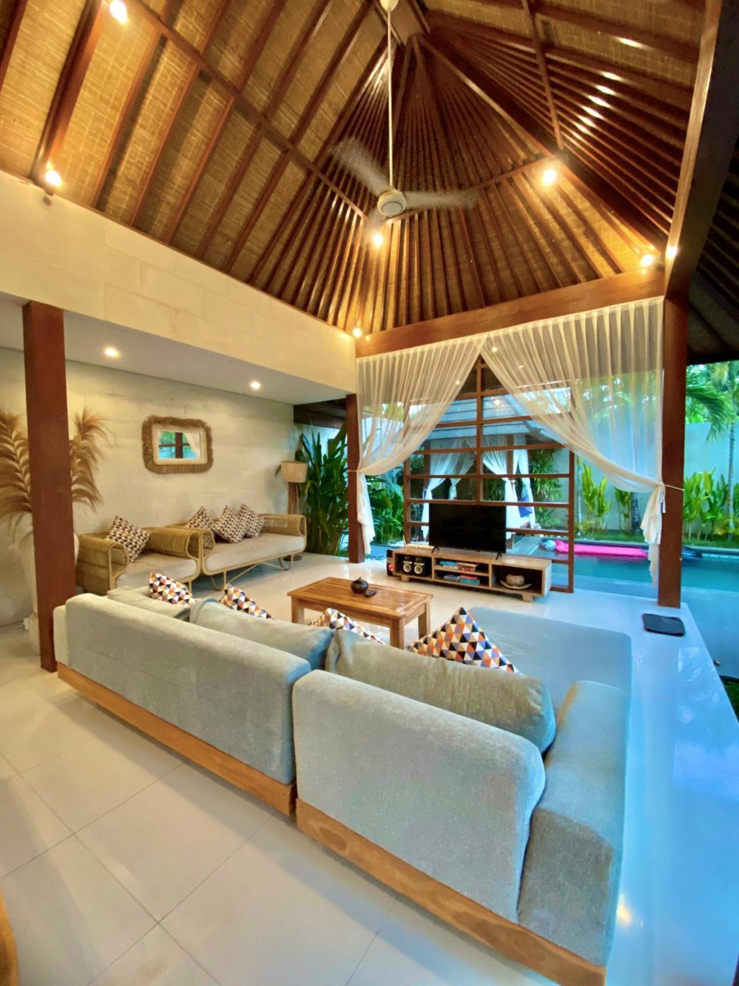 Nil Villa Seminyak Εξωτερικό φωτογραφία