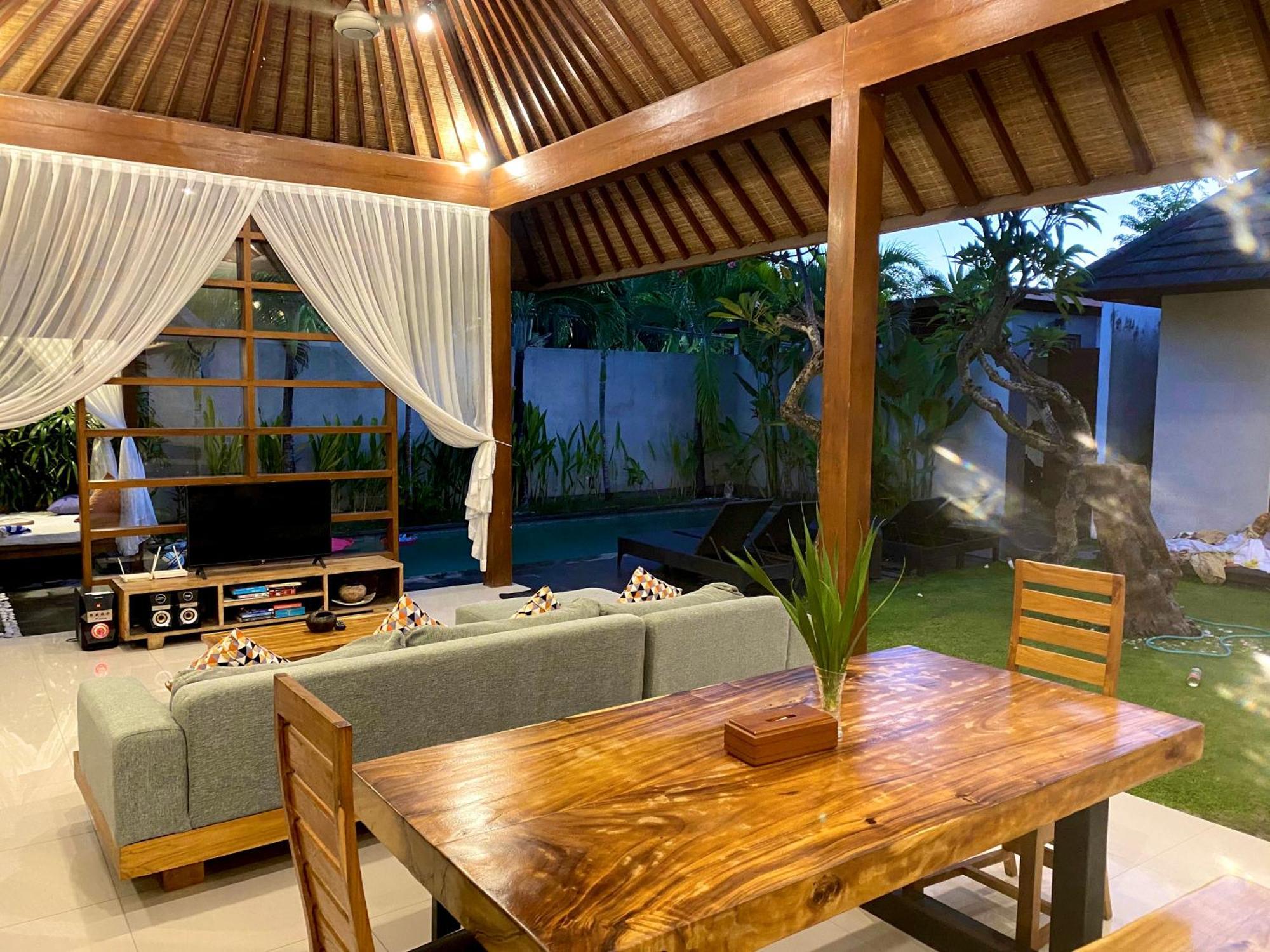 Nil Villa Seminyak Εξωτερικό φωτογραφία